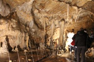 Escursione giudata alle grotte di Toirano in Liguria